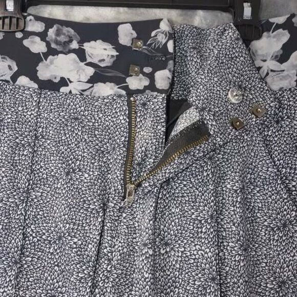 Lululemon Womens 4 Navy White Floral Stretchy Straight Dress Pants Casual - Picture 2 of 9